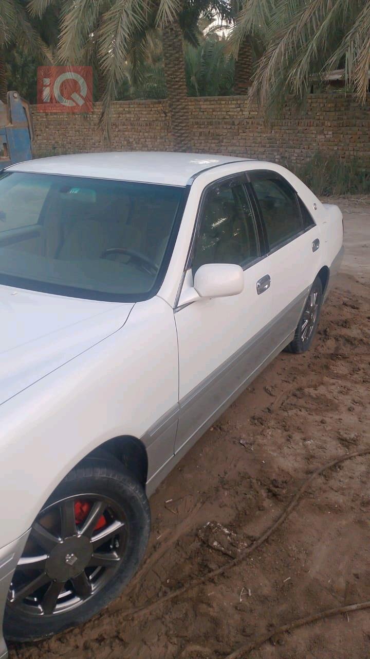 تويوتا كراون